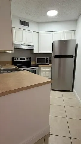 216 Lake Pointe Drive Oakland Park FL 33309