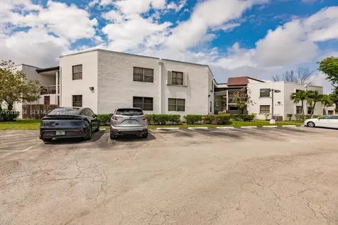 9425 Fontainebleau Boulevard Miami FL 33172