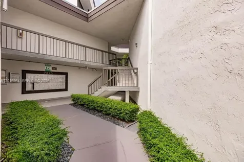 9425 Fontainebleau Boulevard Miami FL 33172