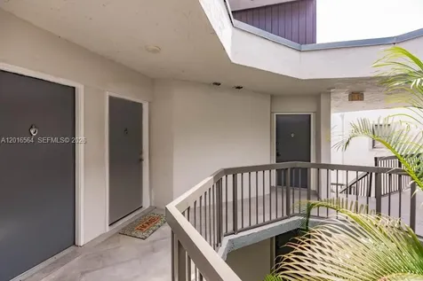 9425 Fontainebleau Boulevard Miami FL 33172