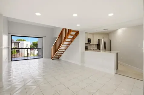 9425 Fontainebleau Boulevard Miami FL 33172