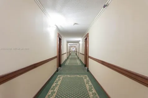 5555 Collins Avenue Miami Beach FL 33140