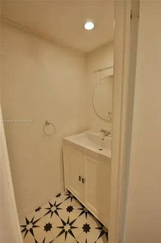 6884 N Kendall Drive Pinecrest FL 33156