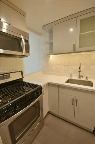 6884 N Kendall Drive Pinecrest FL 33156