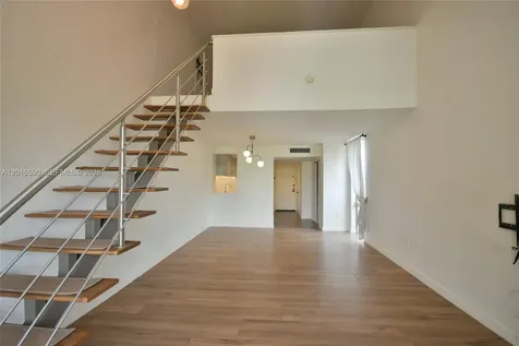 6884 N Kendall Drive Pinecrest FL 33156