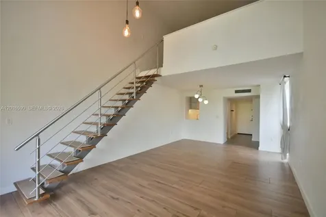 6884 N Kendall Drive Pinecrest FL 33156