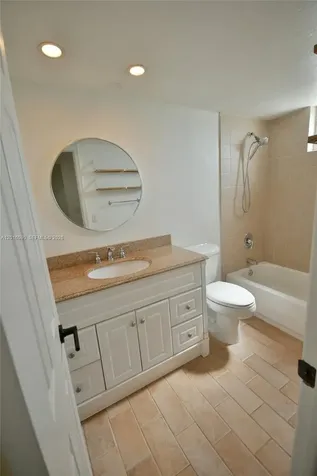 6884 N Kendall Drive Pinecrest FL 33156