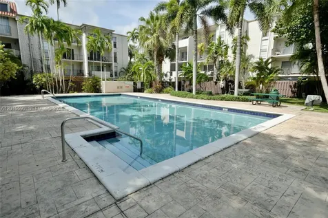 6884 N Kendall Drive Pinecrest FL 33156