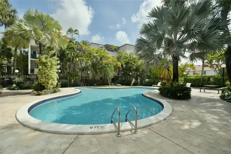 6884 N Kendall Drive Pinecrest FL 33156