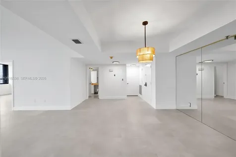 11113 Biscayne Boulevard Miami FL 33181