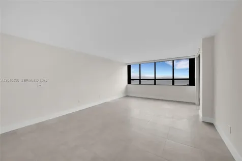 11113 Biscayne Boulevard Miami FL 33181