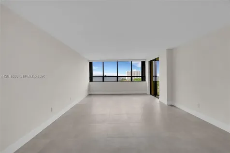 11113 Biscayne Boulevard Miami FL 33181