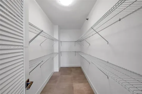 11113 Biscayne Boulevard Miami FL 33181