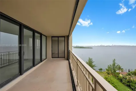 11113 Biscayne Boulevard Miami FL 33181