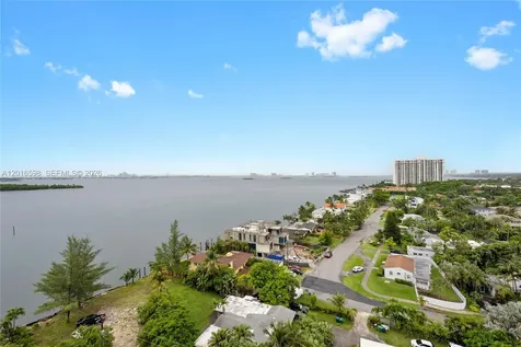 11113 Biscayne Boulevard Miami FL 33181