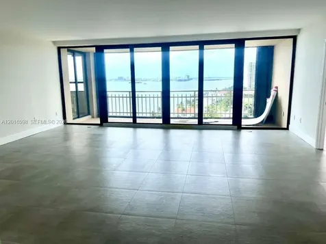 11113 Biscayne Boulevard Miami FL 33181