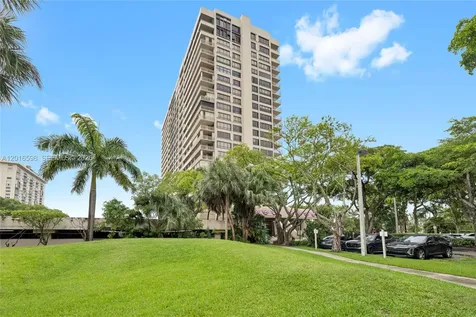 11113 Biscayne Boulevard Miami FL 33181
