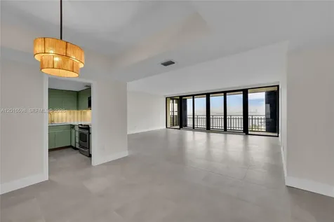 11113 Biscayne Boulevard Miami FL 33181