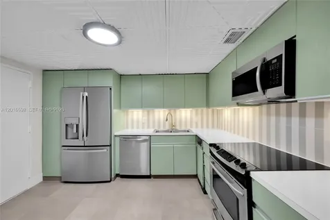 11113 Biscayne Boulevard Miami FL 33181
