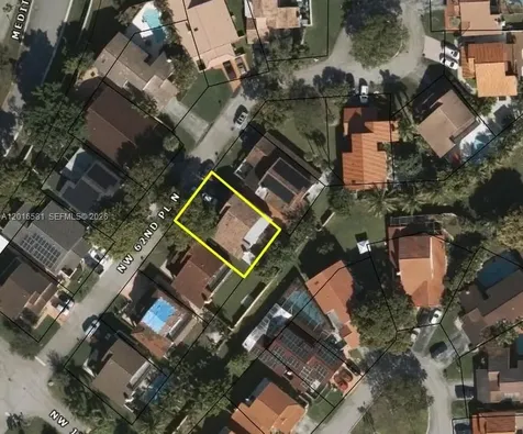 17623 NW 62nd Place N Hialeah FL 33015