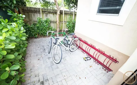 53 NE 49th Street Miami FL 33137