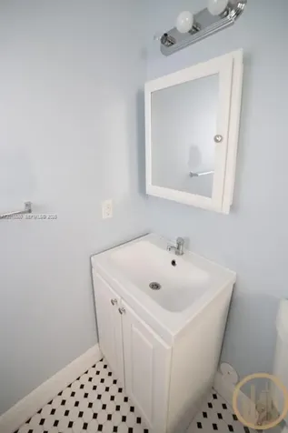 53 NE 49th Street Miami FL 33137