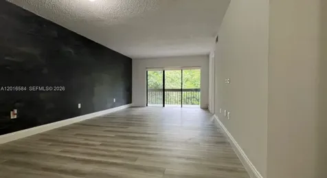 8885 Fontainebleau Boulevard Miami FL 33172