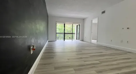 8885 Fontainebleau Boulevard Miami FL 33172