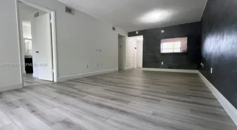 8885 Fontainebleau Boulevard Miami FL 33172