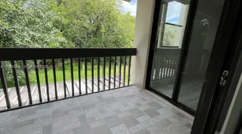 8885 Fontainebleau Boulevard Miami FL 33172