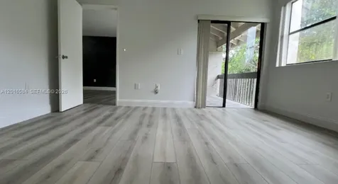 8885 Fontainebleau Boulevard Miami FL 33172