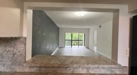 8885 Fontainebleau Boulevard Miami FL 33172