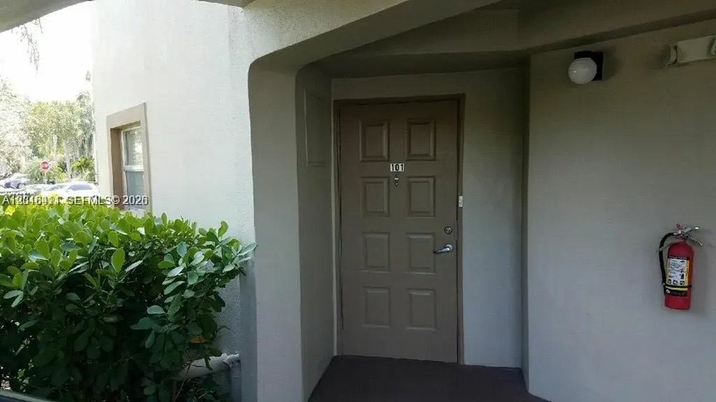 550 SW 137th Avenue Pembroke Pines FL 33027