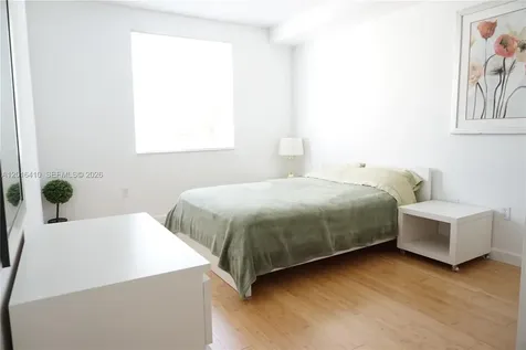 17100 N Bay Road Sunny Isles Beach FL 33160