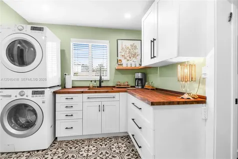 1705 NE 24th Street Wilton Manors FL 33305