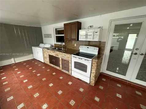 15640 SW 102nd Place Miami FL 33157