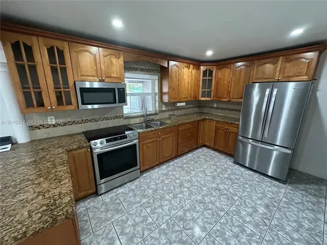15640 SW 102nd Place Miami FL 33157