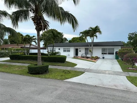 15640 SW 102nd Place Miami FL 33157