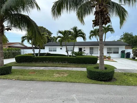 15640 SW 102nd Place Miami FL 33157