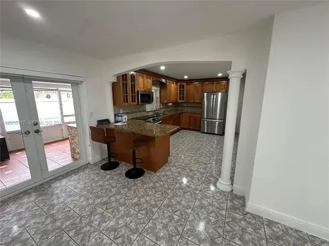 15640 SW 102nd Place Miami FL 33157