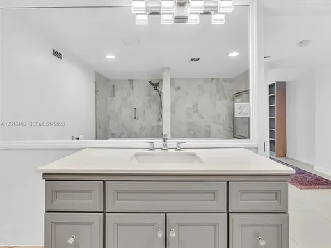 825 Brickell Bay Drive Miami FL 33131