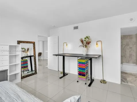 825 Brickell Bay Drive Miami FL 33131