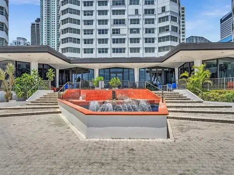 825 Brickell Bay Drive Miami FL 33131