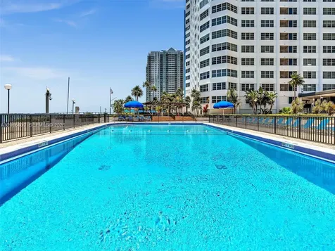825 Brickell Bay Drive Miami FL 33131