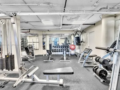 825 Brickell Bay Drive Miami FL 33131
