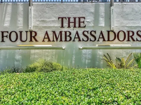 825 Brickell Bay Drive Miami FL 33131