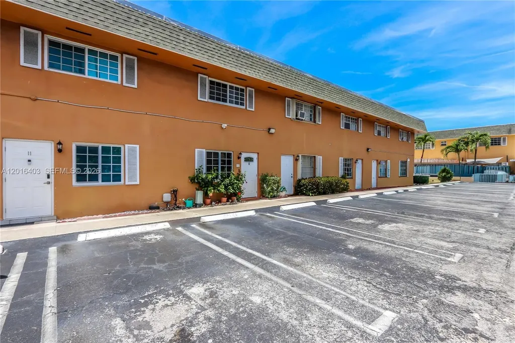 2200 Monroe Street Hollywood FL 33020