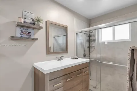 8266 NW 192nd Terrace Hialeah FL 33015