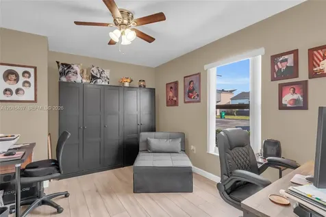 8266 NW 192nd Terrace Hialeah FL 33015
