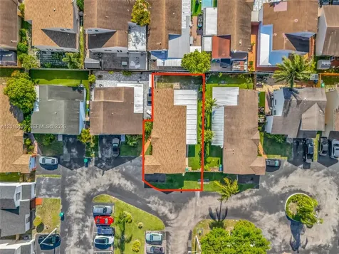 8266 NW 192nd Terrace Hialeah FL 33015